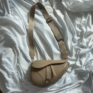 Elegant Tan Crossbody Bag